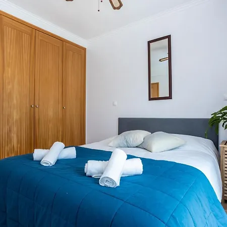 Ultimate Family Home With Private Pool & Sauna Βίλα