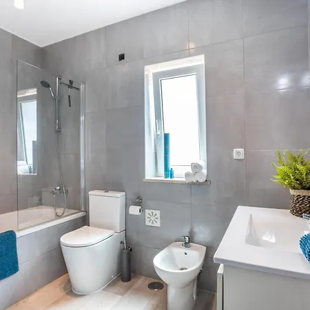 Βίλα Ultimate Family Home With Private Pool & Sauna Aljezur