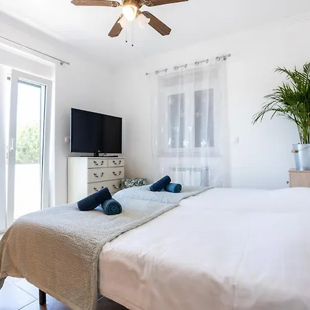 Ultimate Family Home With Private Pool & Sauna Villa *